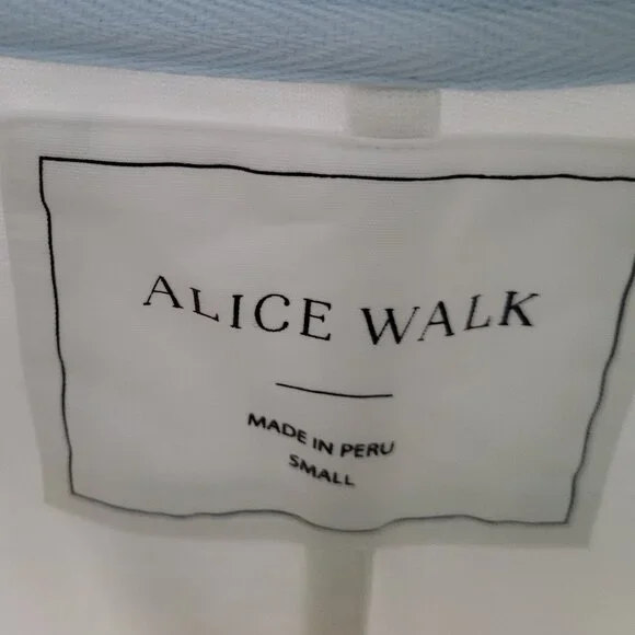 Alice Walk - The Zip-Up Sweatshirt in White - Picture 3 of 10